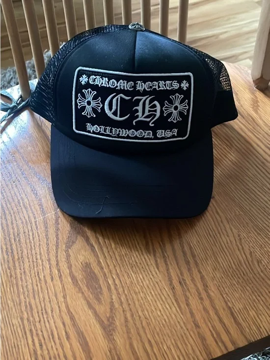 Chrome Hearts Black and White Mesh Logo Trucker Hat - Picture 3 of 5